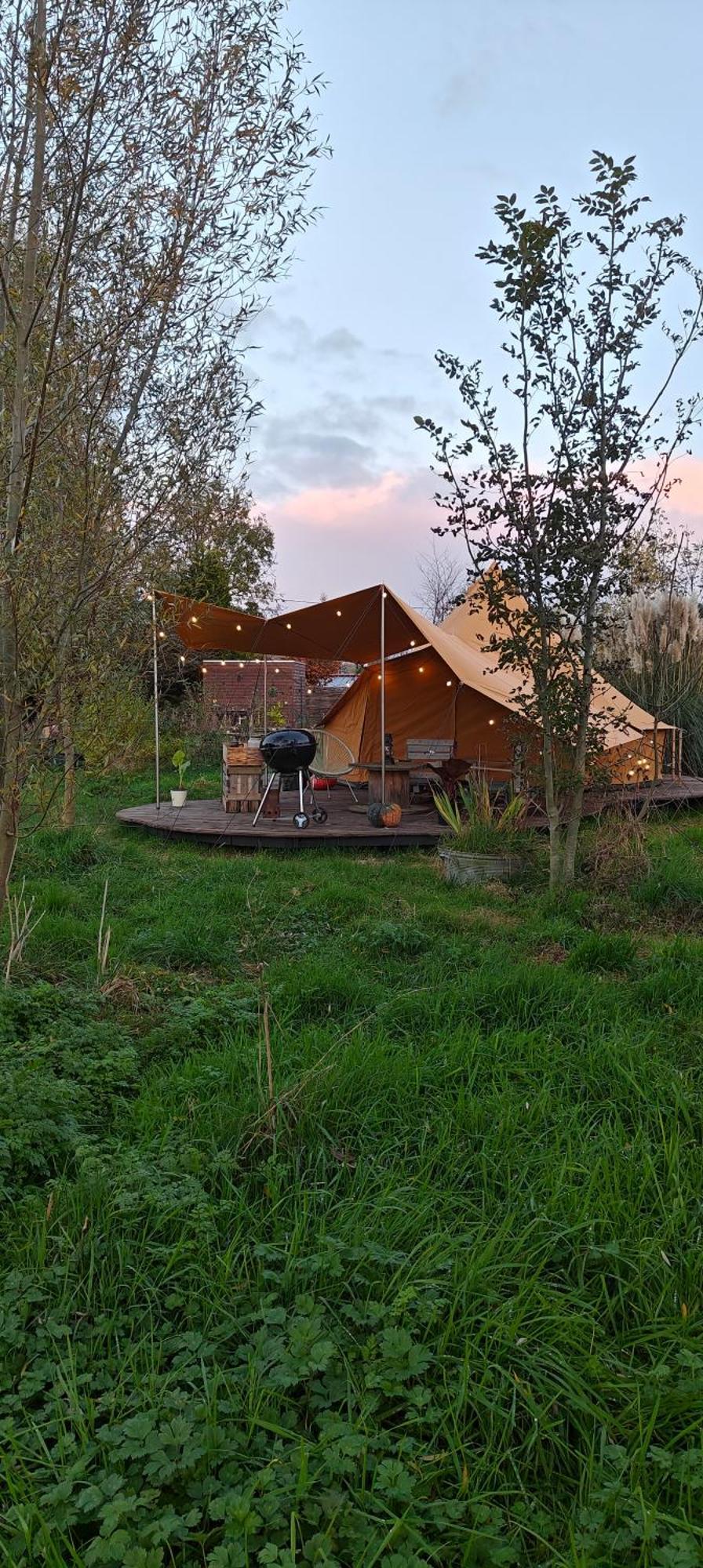 Au Pied Du Trieu, The Glamping Experience Labroye Exterior foto